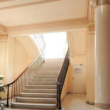 Apartman Clemenceau Centre Five Stars House