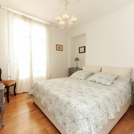 Apartman Clemenceau Centre Five Stars House