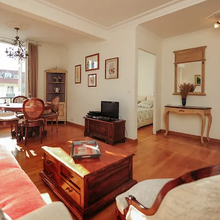 Clemenceau Centre Five Stars House Apartman *